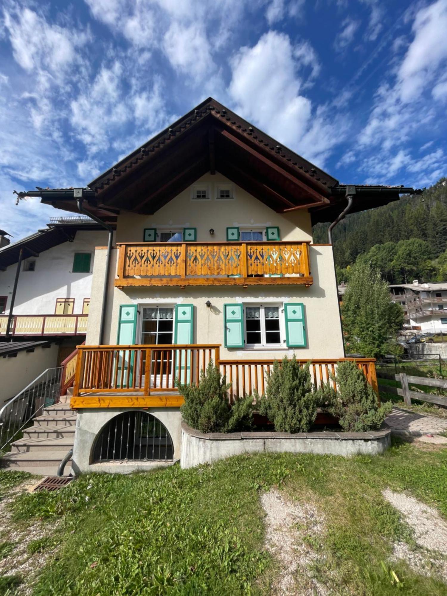 Casa Cesarina By Ama Val Di Fassa Διαμέρισμα Canazei Εξωτερικό φωτογραφία
